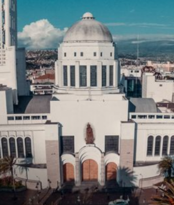 Ambato Celebra su Independencia: ¡Descanso Obligatorio este 13 de Nov.