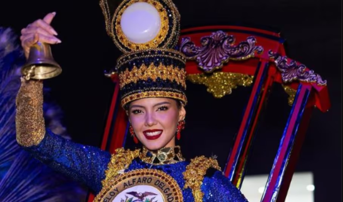 Deslumbrante Pasarela de Miss Ecuador en Miss Universo
