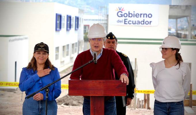Lasso Anuncia Regreso en 2025 y Presentará Libro de su Gestión