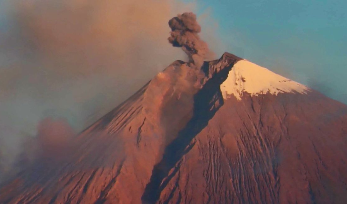 Volcán Sangay en Ecuador: Alta Actividad con 26 Explosiones por Hora