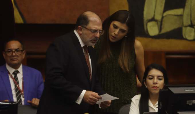 Correísmo, PSC y ADN Establecen Control de Comisiones en la Asamblea