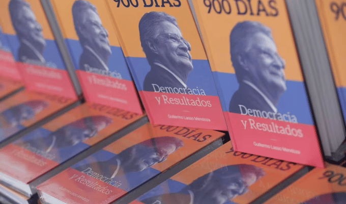 Lasso Revela Logros de su Mandato en su Nuevo Libro '900 días'