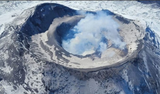 Alerta en Latacunga por posible caída de ceniza del Cotopaxi