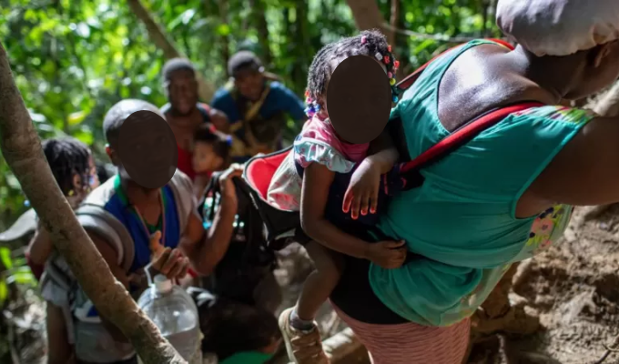 Dolor en la Selva de Darién: Migrantes Enfrentan Peligros Mortales