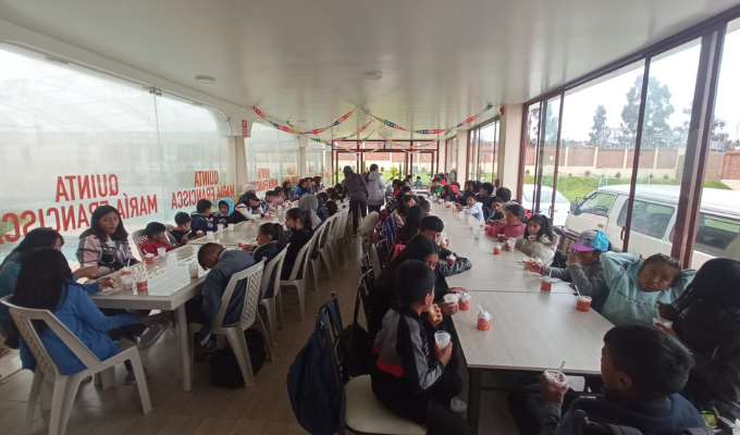 Proyecto Combate Trabajo Infantil con Cine y Deportes en Ambato